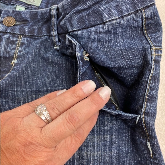 Revolt Jeans Revolution Vintage Blue Women’s Denim Jean Shorts Sz 11 - Picture 8 of 11